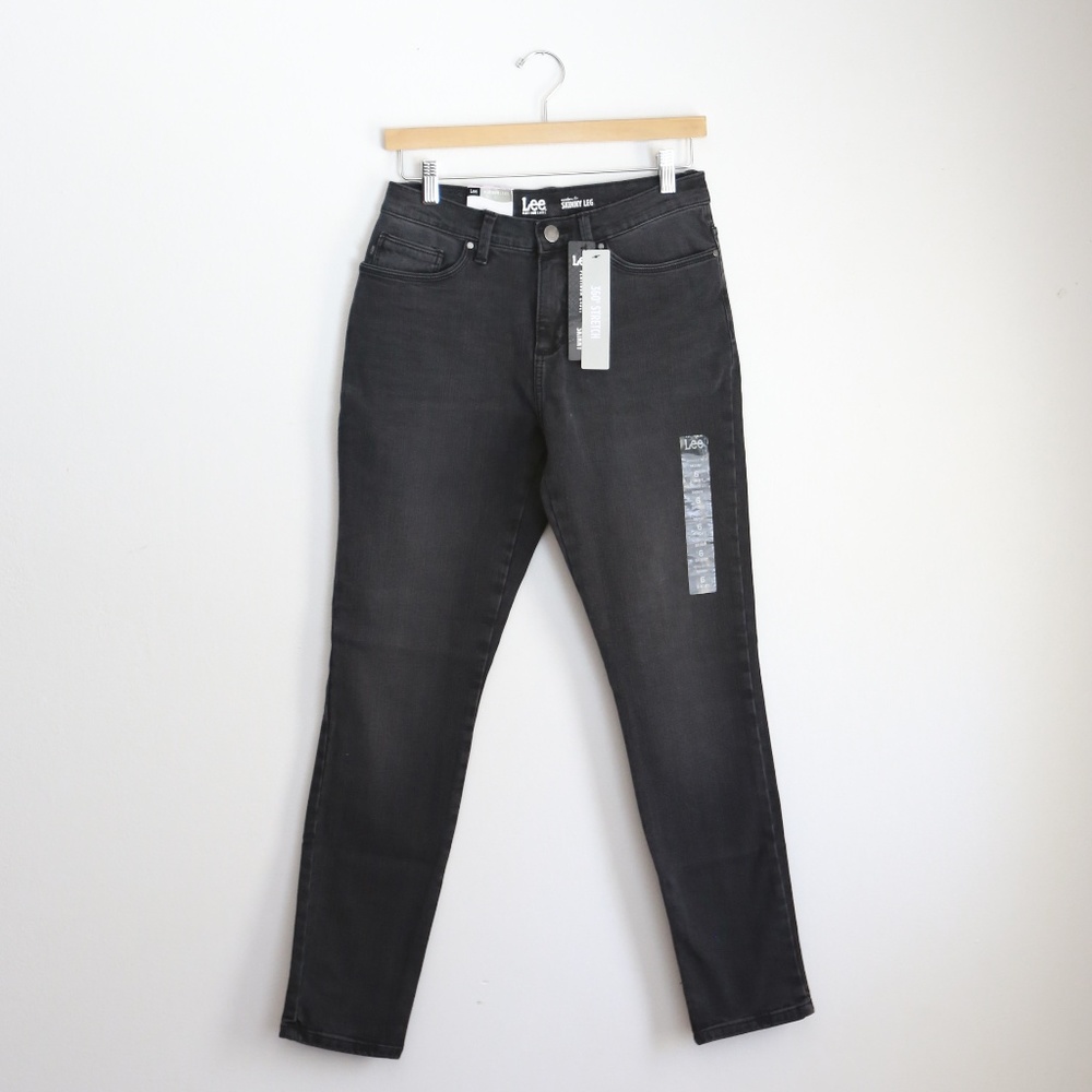 NWT Lee Platinum Label Skinny Jeans size 6 short